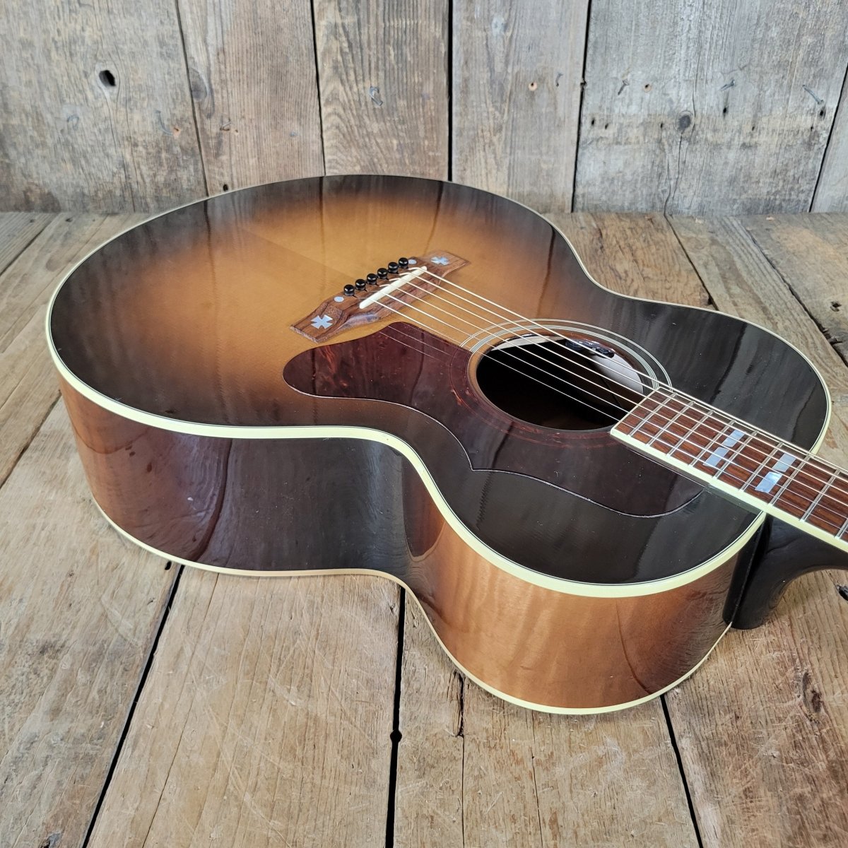 Gibson True Vintage J - 185 TV 2014 – Vintage Sunburst, Acoustic Guitar with Case - Mahar's Vintage Guitars