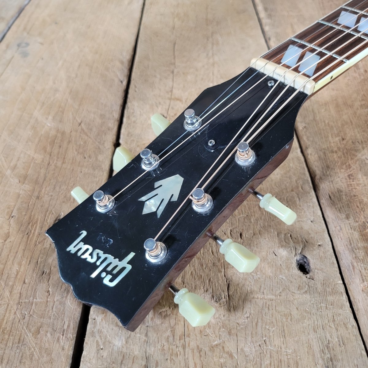 Gibson True Vintage J - 185 TV 2014 – Vintage Sunburst, Acoustic Guitar with Case - Mahar's Vintage Guitars