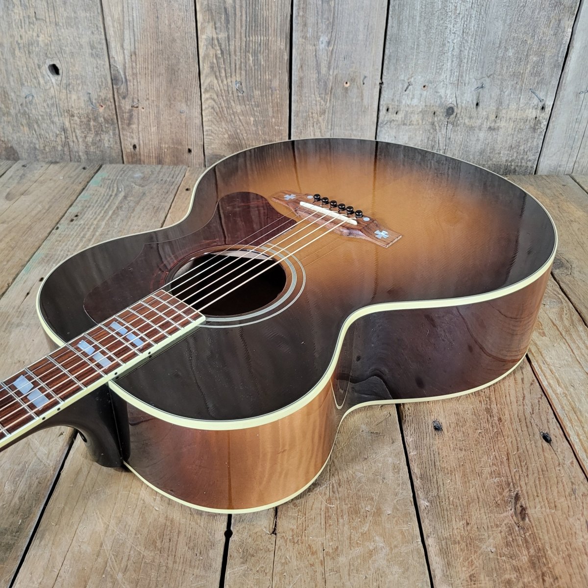 Gibson True Vintage J - 185 TV 2014 – Vintage Sunburst, Acoustic Guitar with Case - Mahar's Vintage Guitars