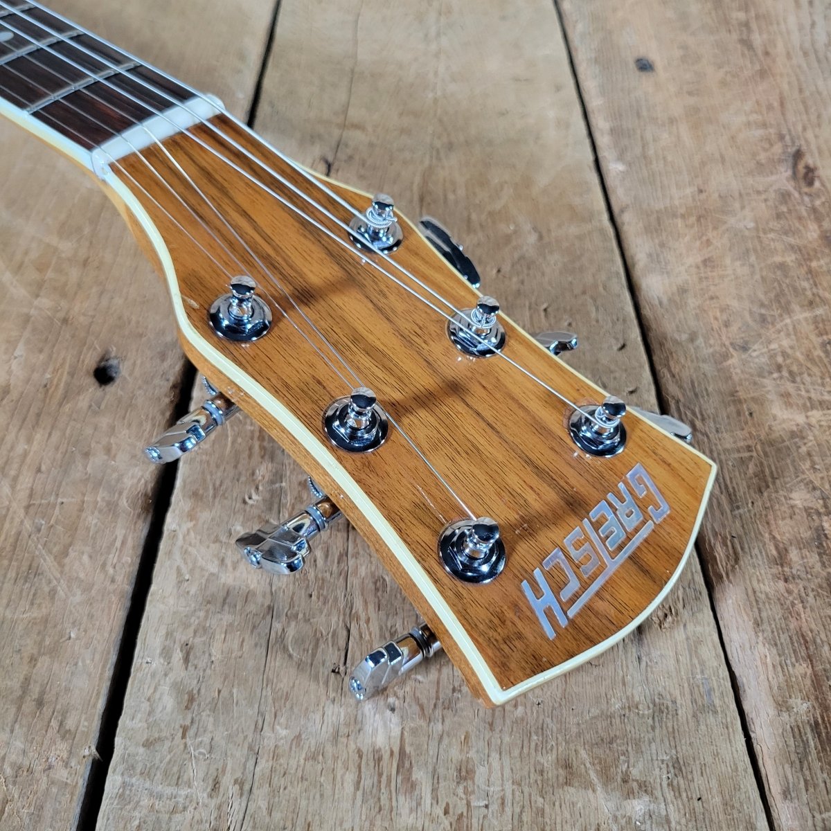 Gretsch Committee 7628 1977 – Vintage Electric Guitar, Rare Walnut Body - Mahar's Vintage Guitars