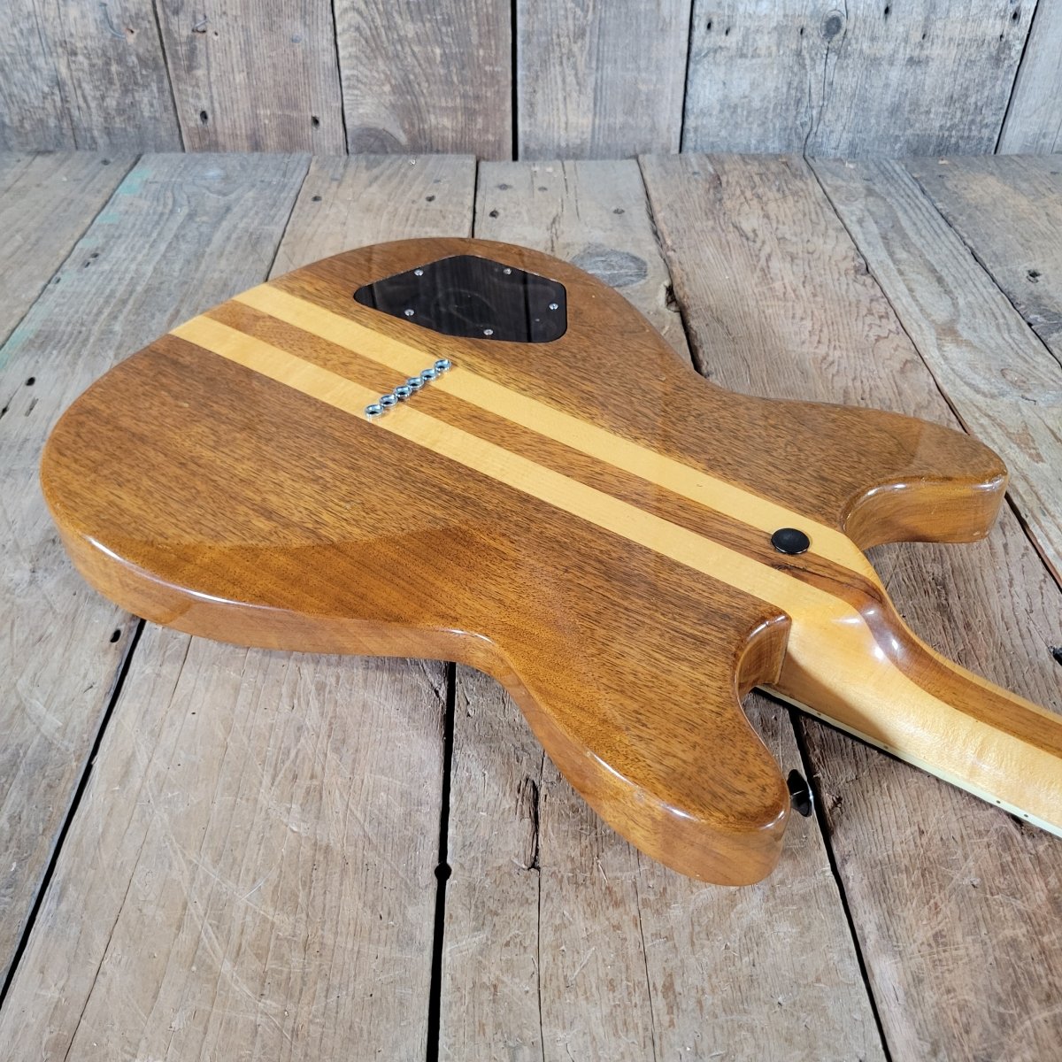 Gretsch Committee 7628 1977 – Vintage Electric Guitar, Rare Walnut Body - Mahar's Vintage Guitars