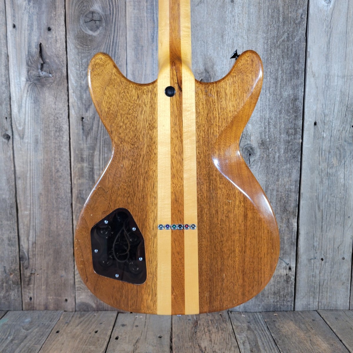 Gretsch Committee 7628 1977 – Vintage Electric Guitar, Rare Walnut Body - Mahar's Vintage Guitars