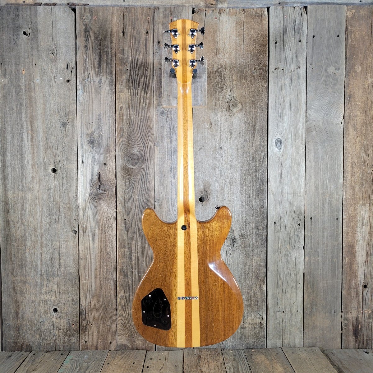 Gretsch Committee 7628 1977 – Vintage Electric Guitar, Rare Walnut Body - Mahar's Vintage Guitars