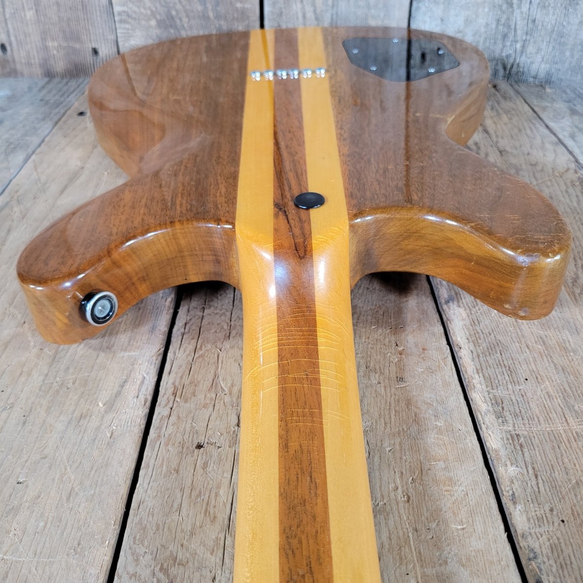 Gretsch Committee 7628 1977 – Vintage Electric Guitar, Rare Walnut Body - Mahar's Vintage Guitars