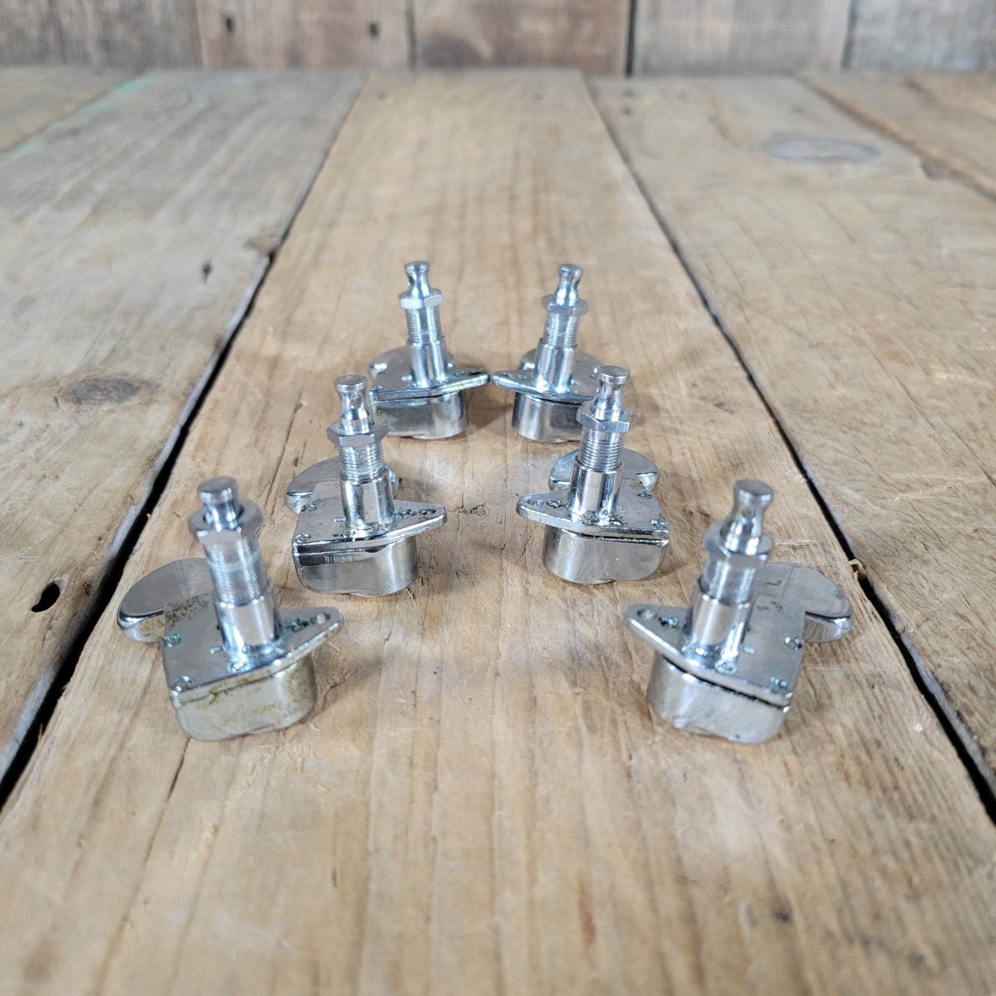 Grover Futura Patent Pending 3+3 Nickel w/ bushings and screws 1950s Flat Back - Mahar's Vintage Guitars