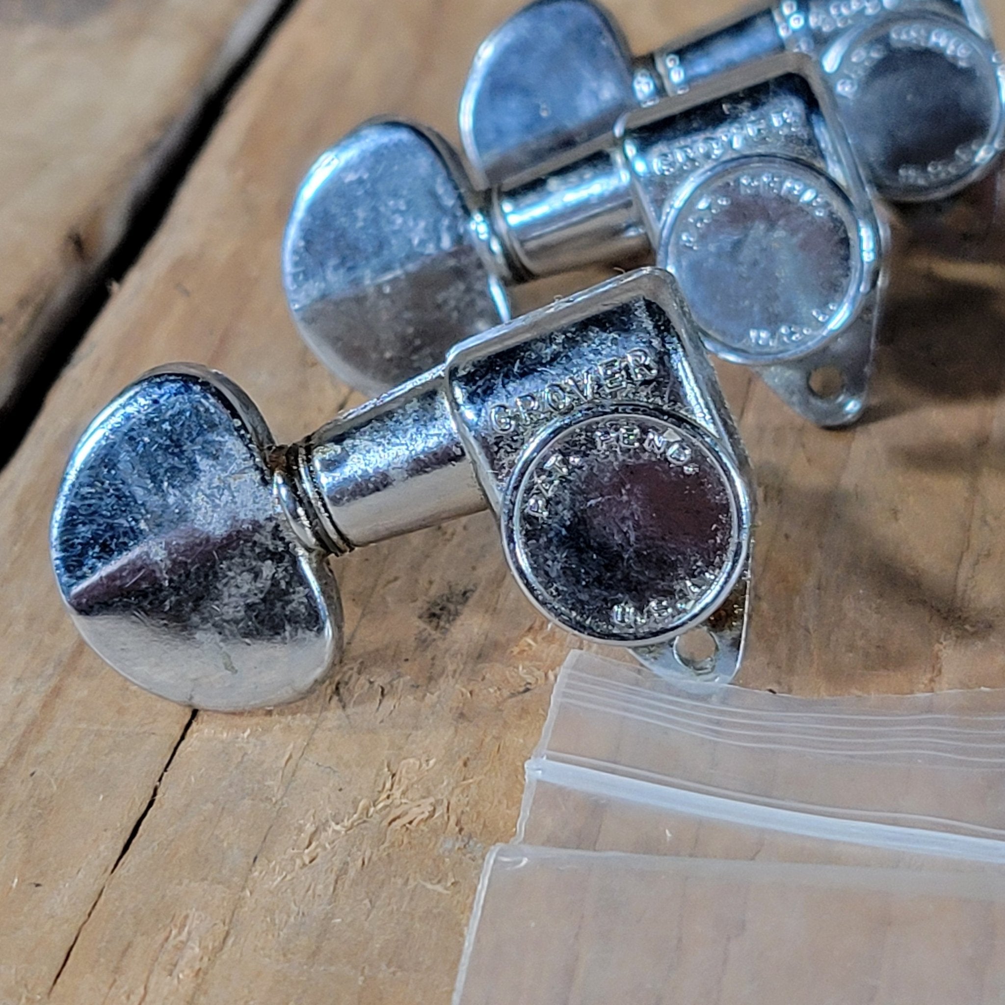 Grover Futura Patent Pending 3+3 Nickel w/ bushings and screws 1950s Flat Back - Mahar's Vintage Guitars