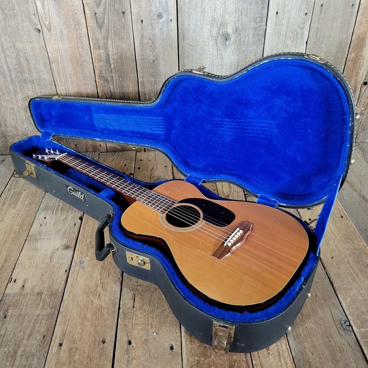 Guild F - 20 - NT Acoustic Guitar 1976 Natural Finish w/ Original Case – Vintage - Mahar's Vintage Guitars