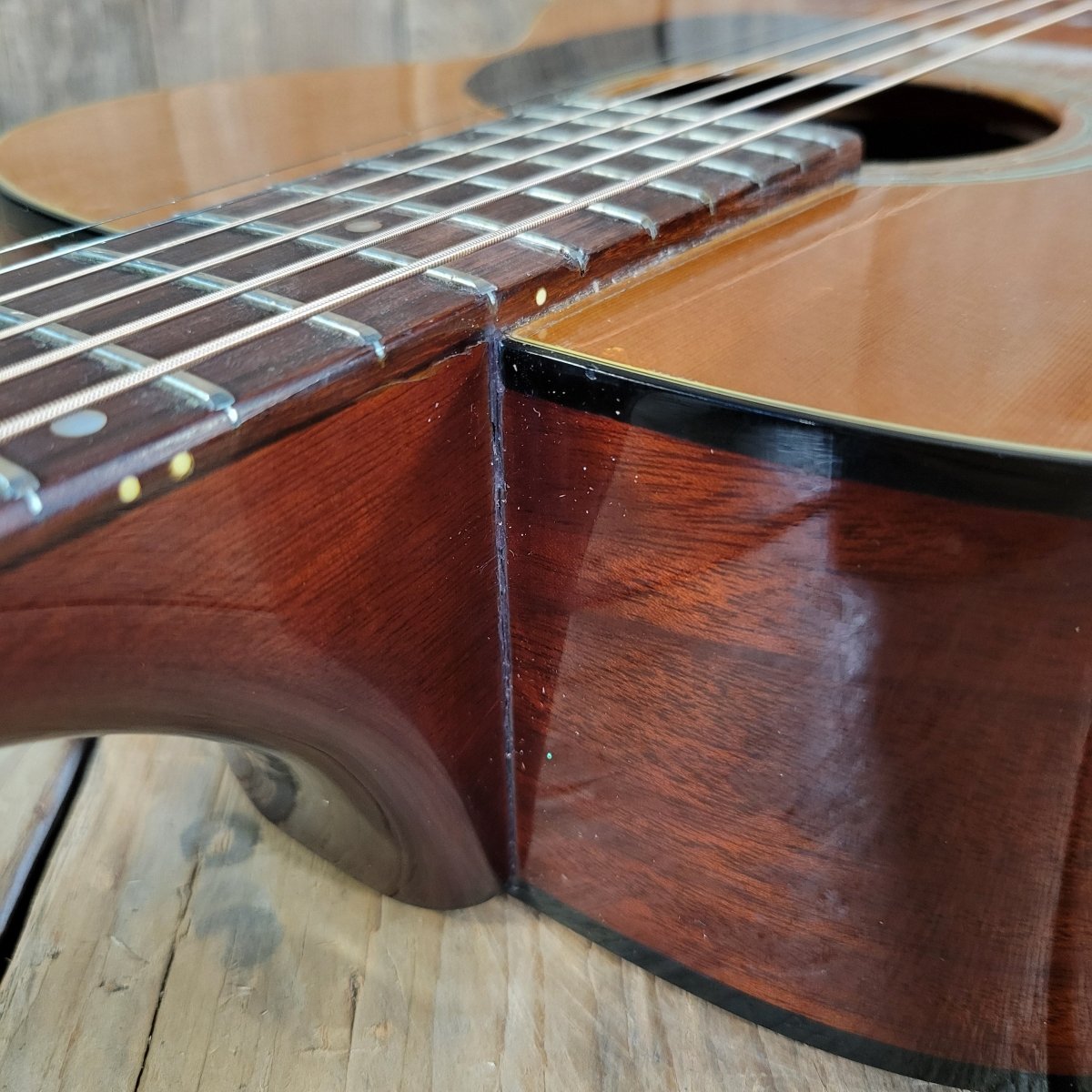 Guild F - 20 - NT Acoustic Guitar 1976 Natural Finish w/ Original Case – Vintage - Mahar's Vintage Guitars