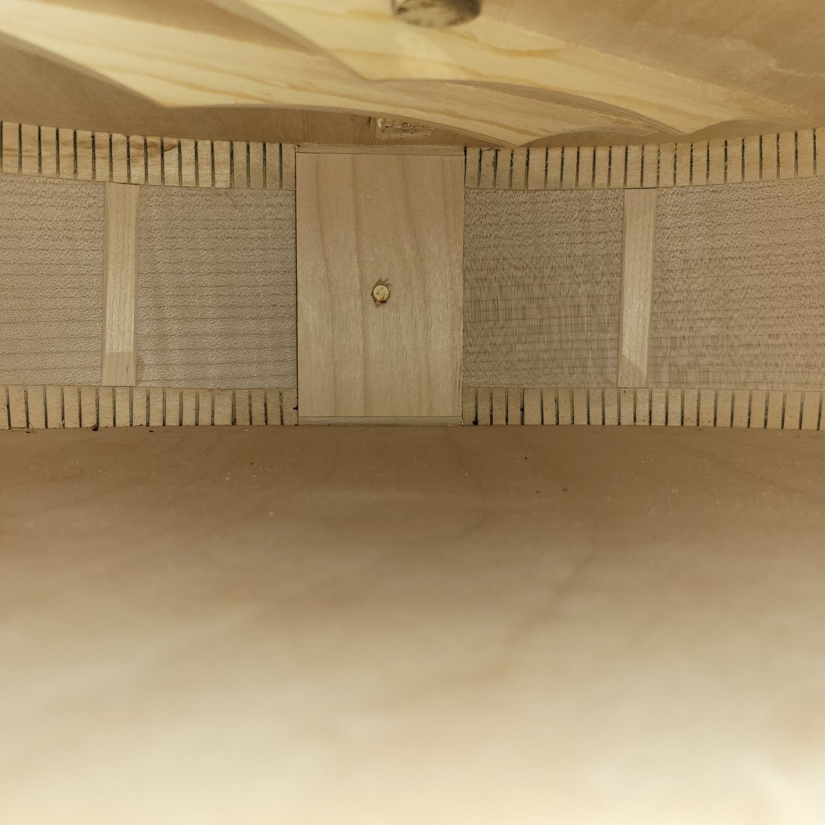 Guild F - 412 Jumbo 12 - String Acoustic Guitar Sunburst 2009 with Original Case - Mahar's Vintage Guitars