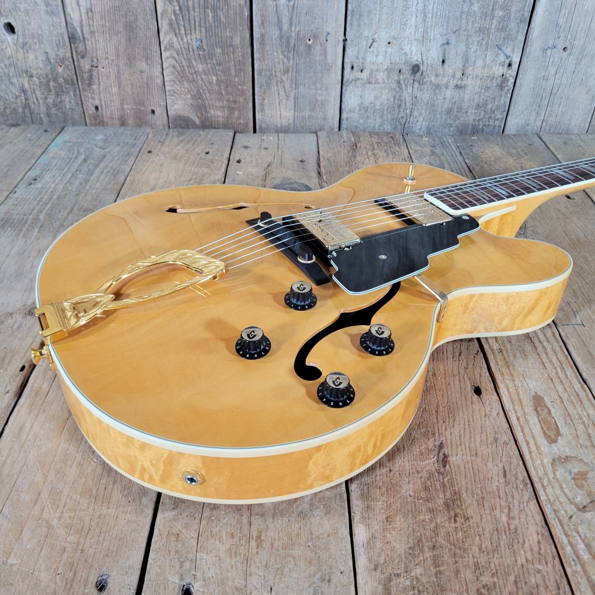 Guild X - 170 Archtop Hollowbody Guitar Blonde 1988 – Near Mint with Original Case - Mahar's Vintage Guitars