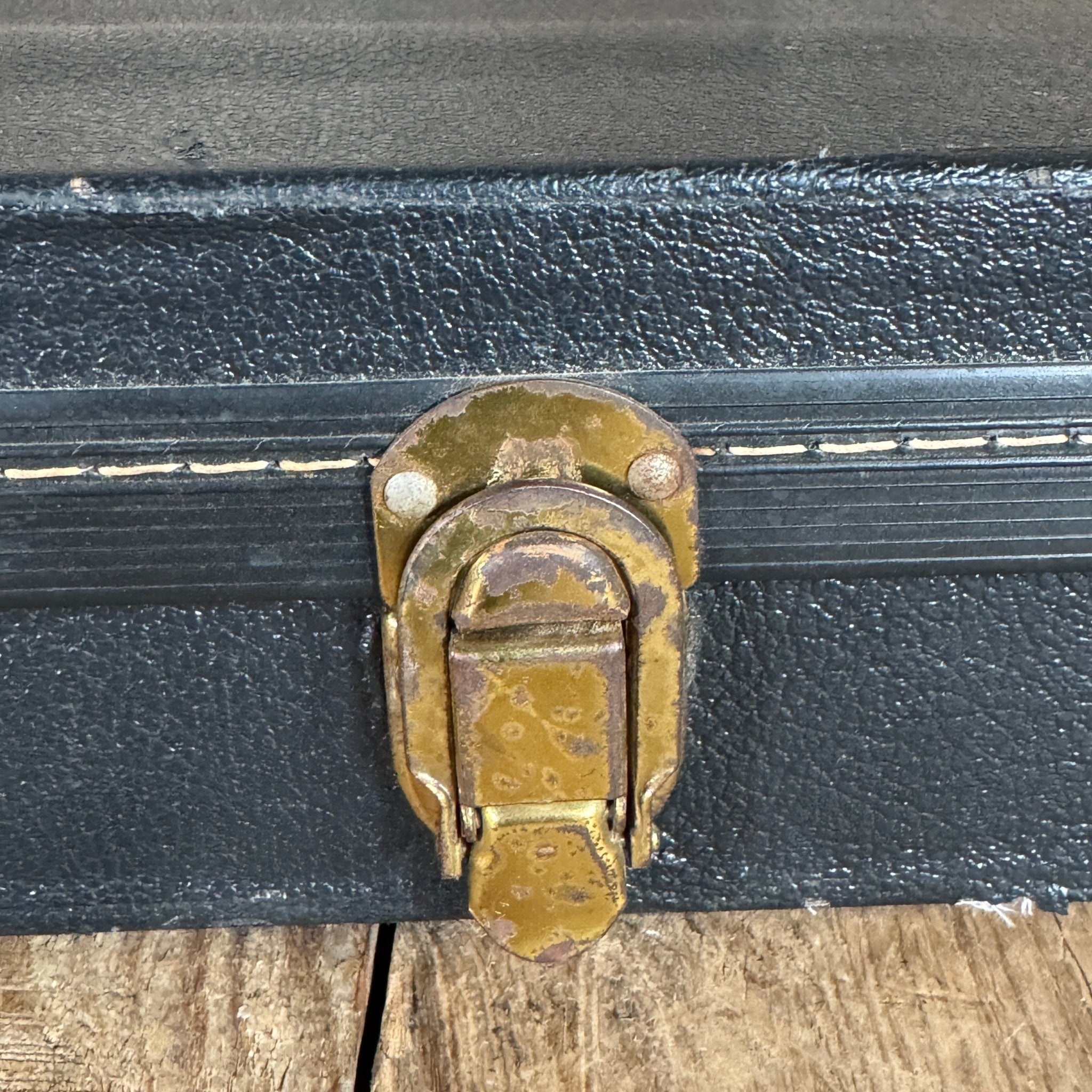 Hamer Flying V case Vector 1980s - Mahar's Vintage Guitars