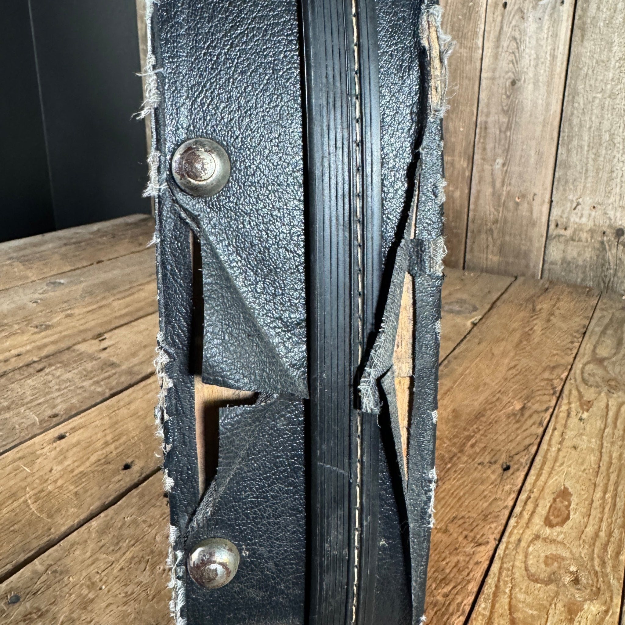 Hamer Flying V case Vector 1980s - Mahar's Vintage Guitars