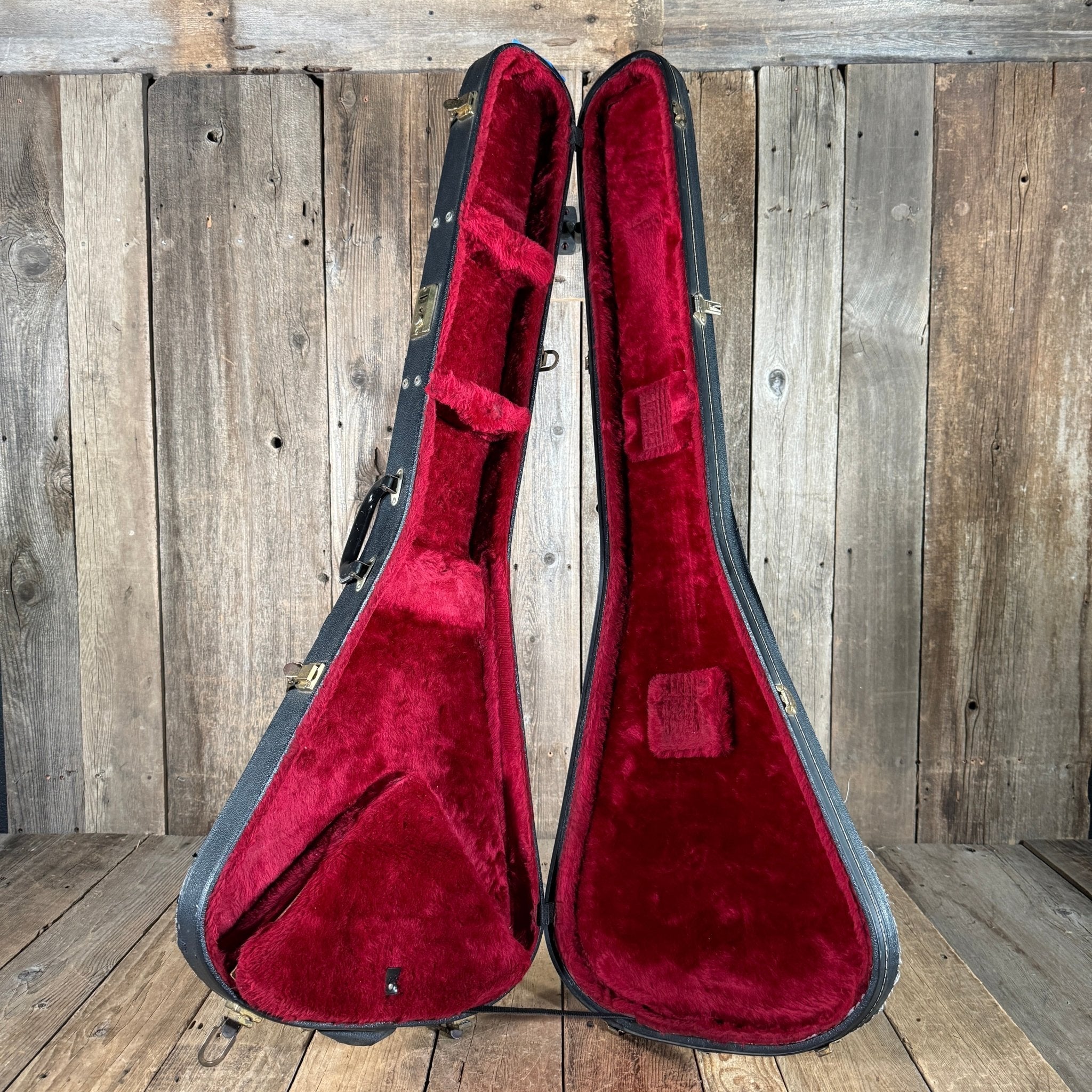 Hamer Flying V case Vector 1980s - Mahar's Vintage Guitars