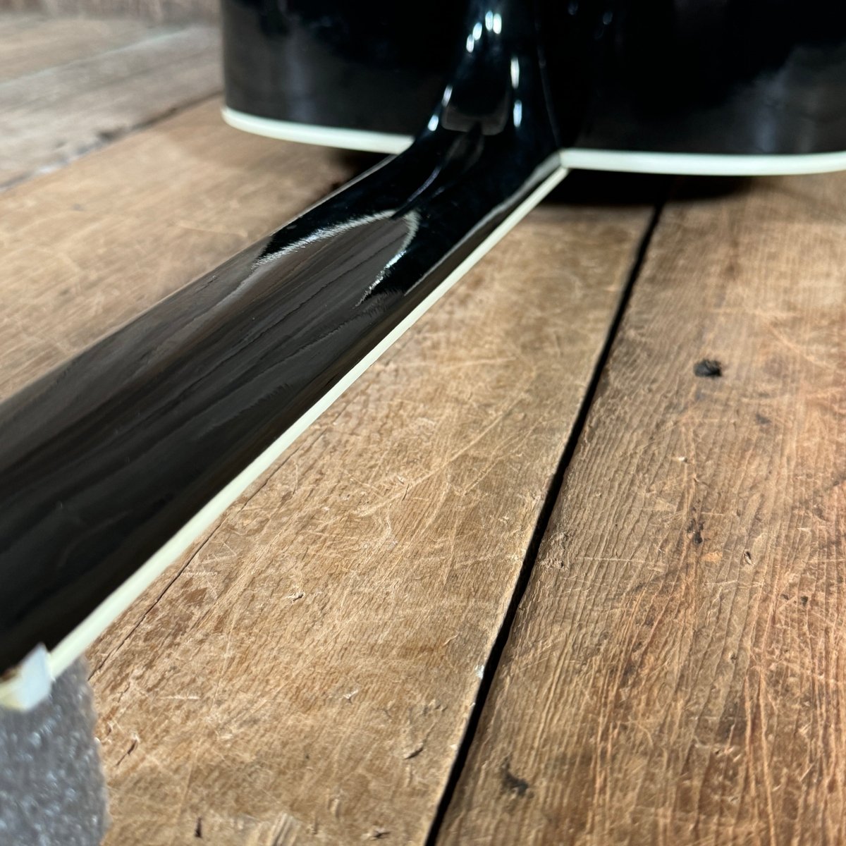 Harmony H1204 Sovereign Jet Set 1971 Black - Mahar's Vintage Guitars