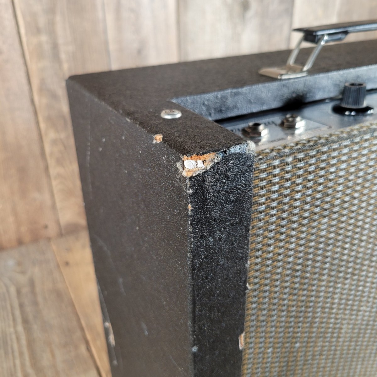 Harmony H410a (w tremolo) 1966 - Mahar's Vintage Guitars