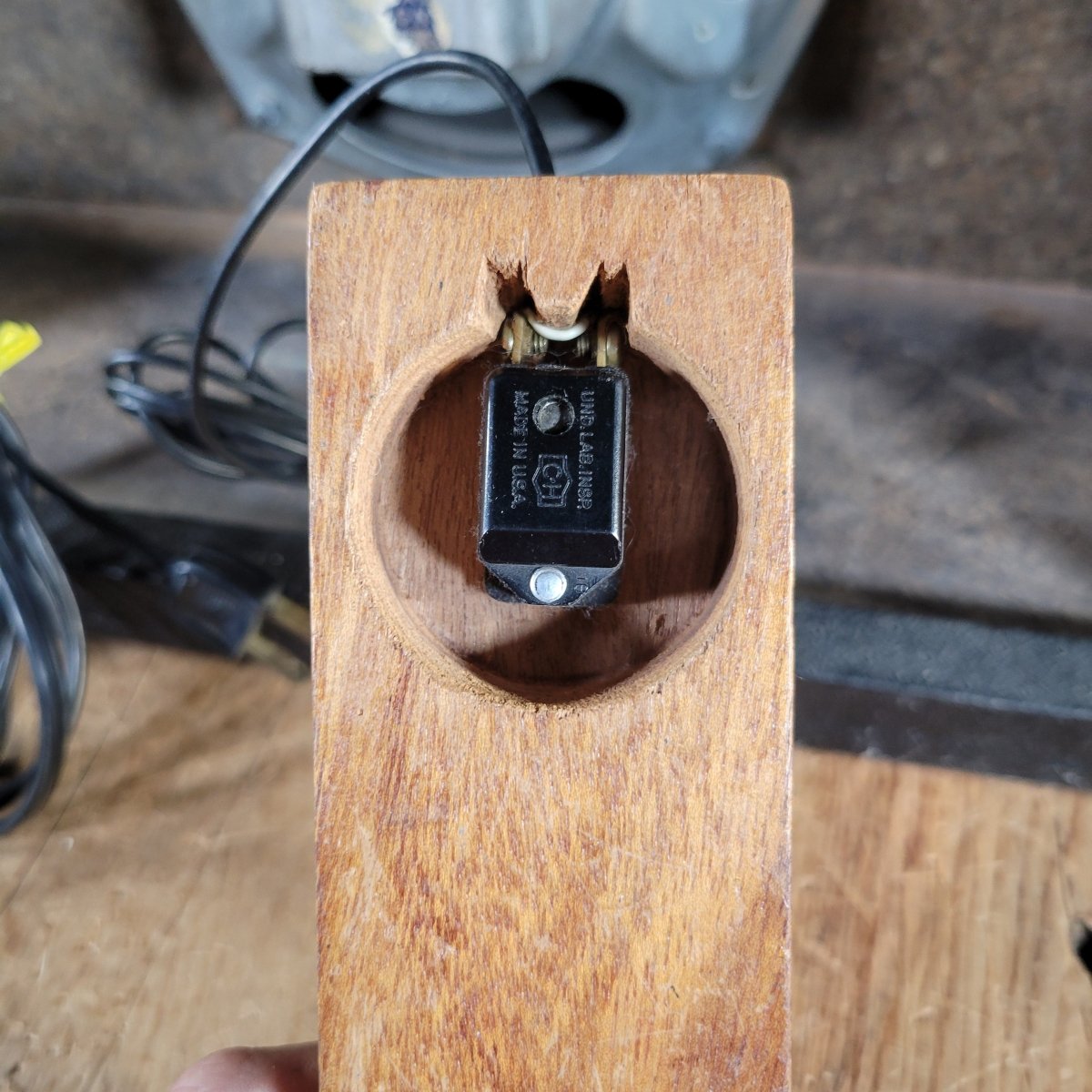 Harmony H410a (w tremolo) 1966 - Mahar's Vintage Guitars