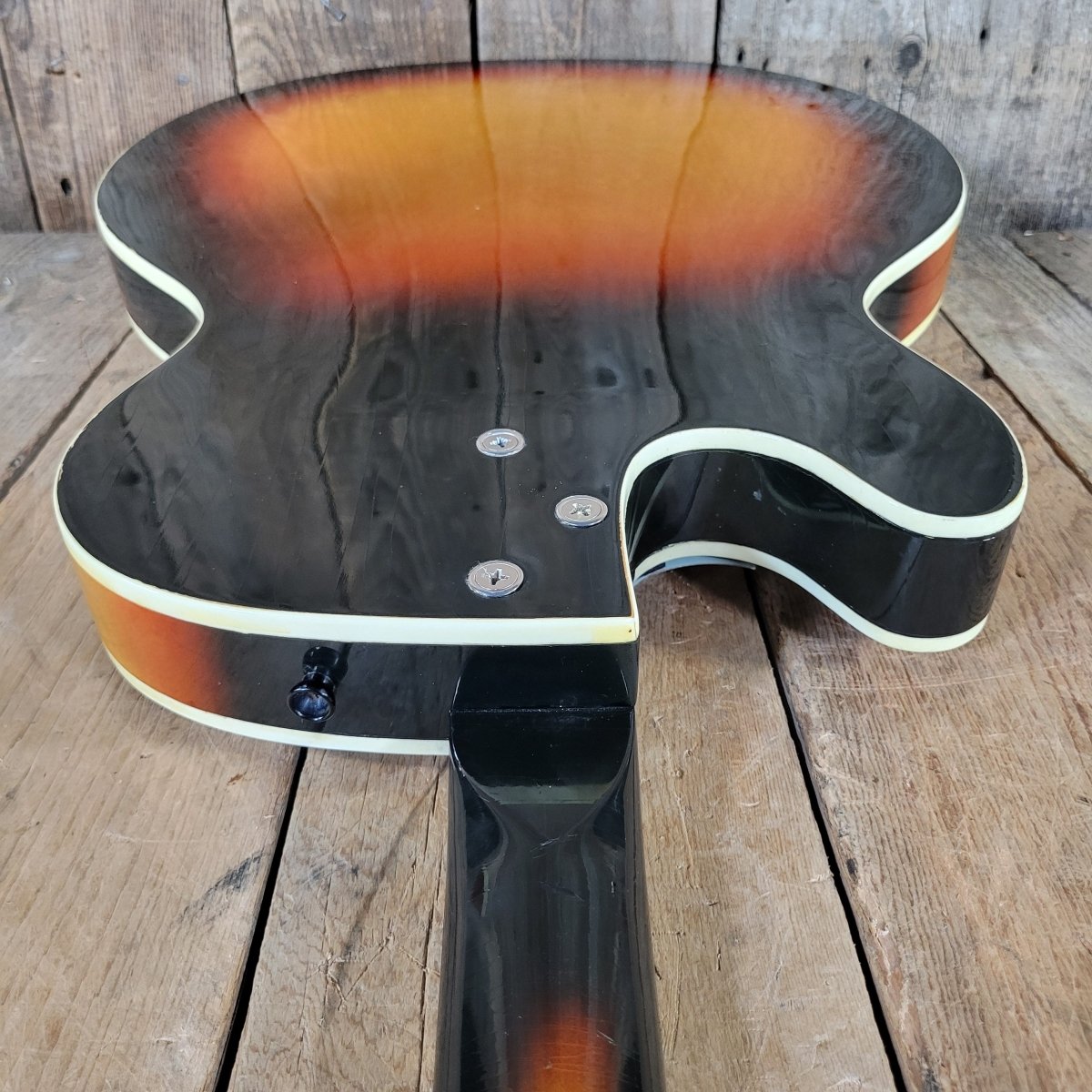 Harmony Meteor H74 With Original Case 1962 - Mahar's Vintage Guitars