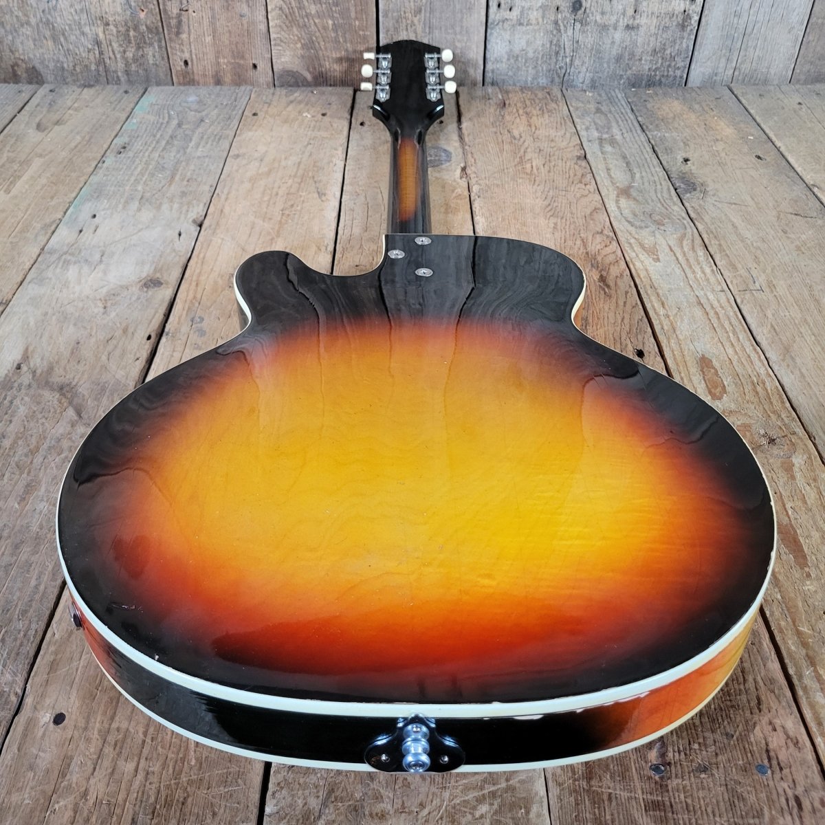 Harmony Meteor H74 With Original Case 1962 - Mahar's Vintage Guitars