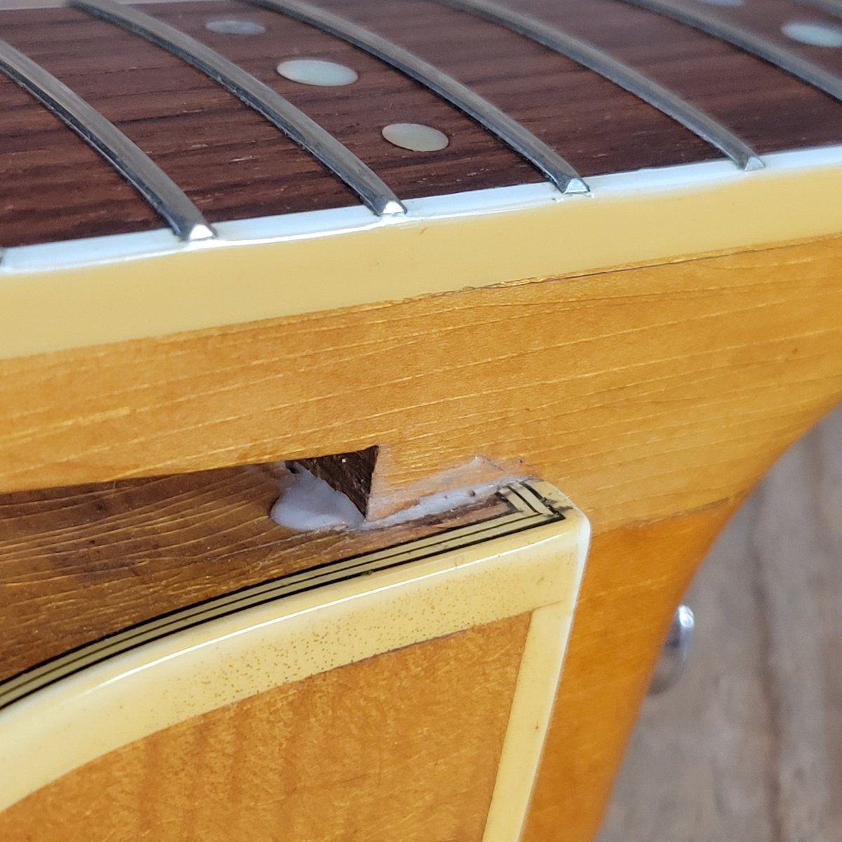 Höfner 1956 President Blonde Round Panel Archtop Guitar – Vintage German Craftsmanship - Mahar's Vintage Guitars