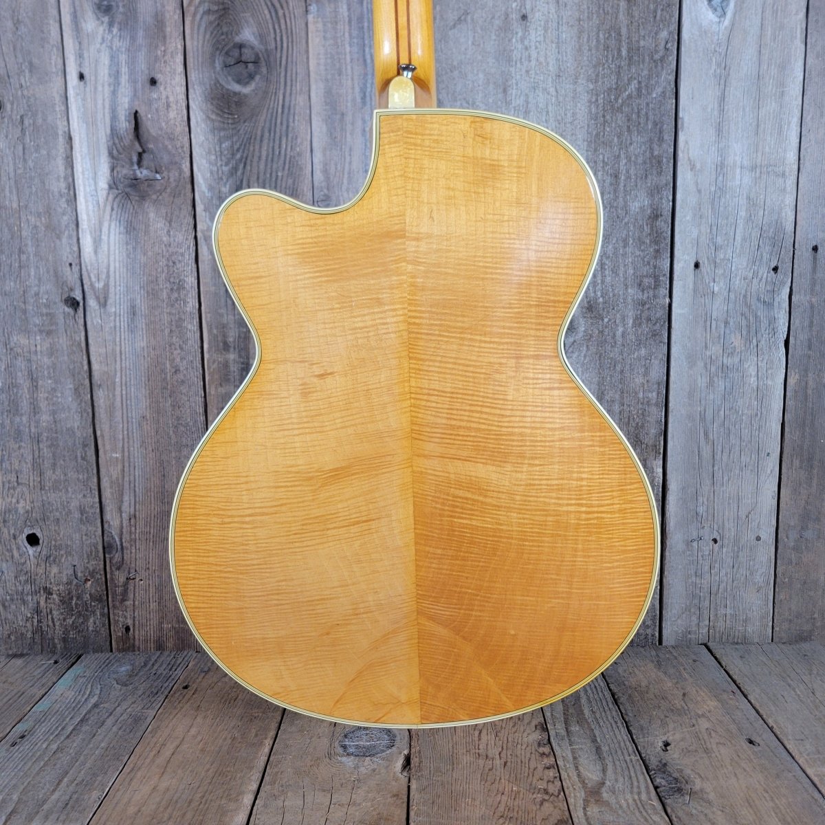 Höfner 1956 President Blonde Round Panel Archtop Guitar – Vintage German Craftsmanship - Mahar's Vintage Guitars