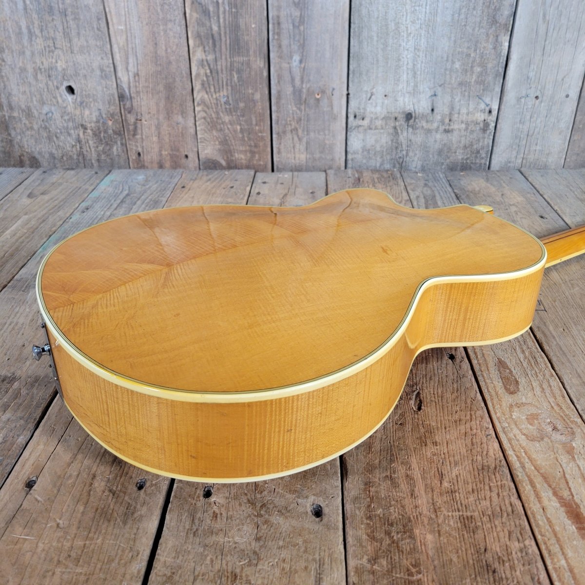 Höfner 1956 President Blonde Round Panel Archtop Guitar – Vintage German Craftsmanship - Mahar's Vintage Guitars