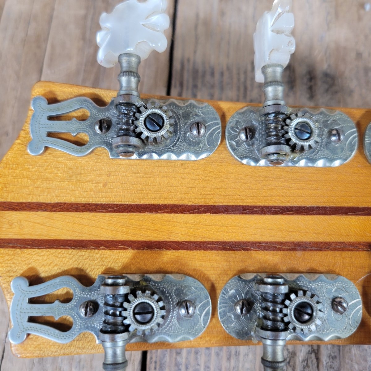 Höfner 1956 President Blonde Round Panel Archtop Guitar – Vintage German Craftsmanship - Mahar's Vintage Guitars