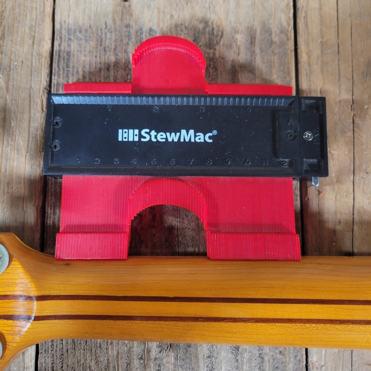 Höfner 1956 President Blonde Round Panel Archtop Guitar – Vintage German Craftsmanship - Mahar's Vintage Guitars