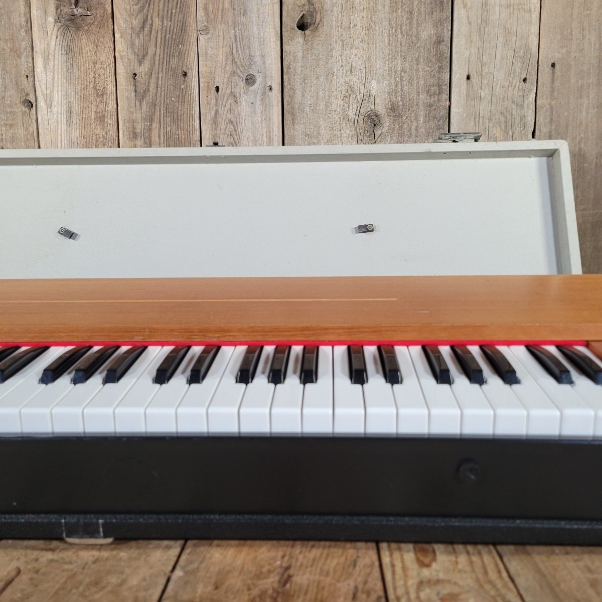 Hohner Clavinet D6 – Vintage 1970s Funk Keyboard | Original Classic Electric Clav - Mahar's Vintage Guitars