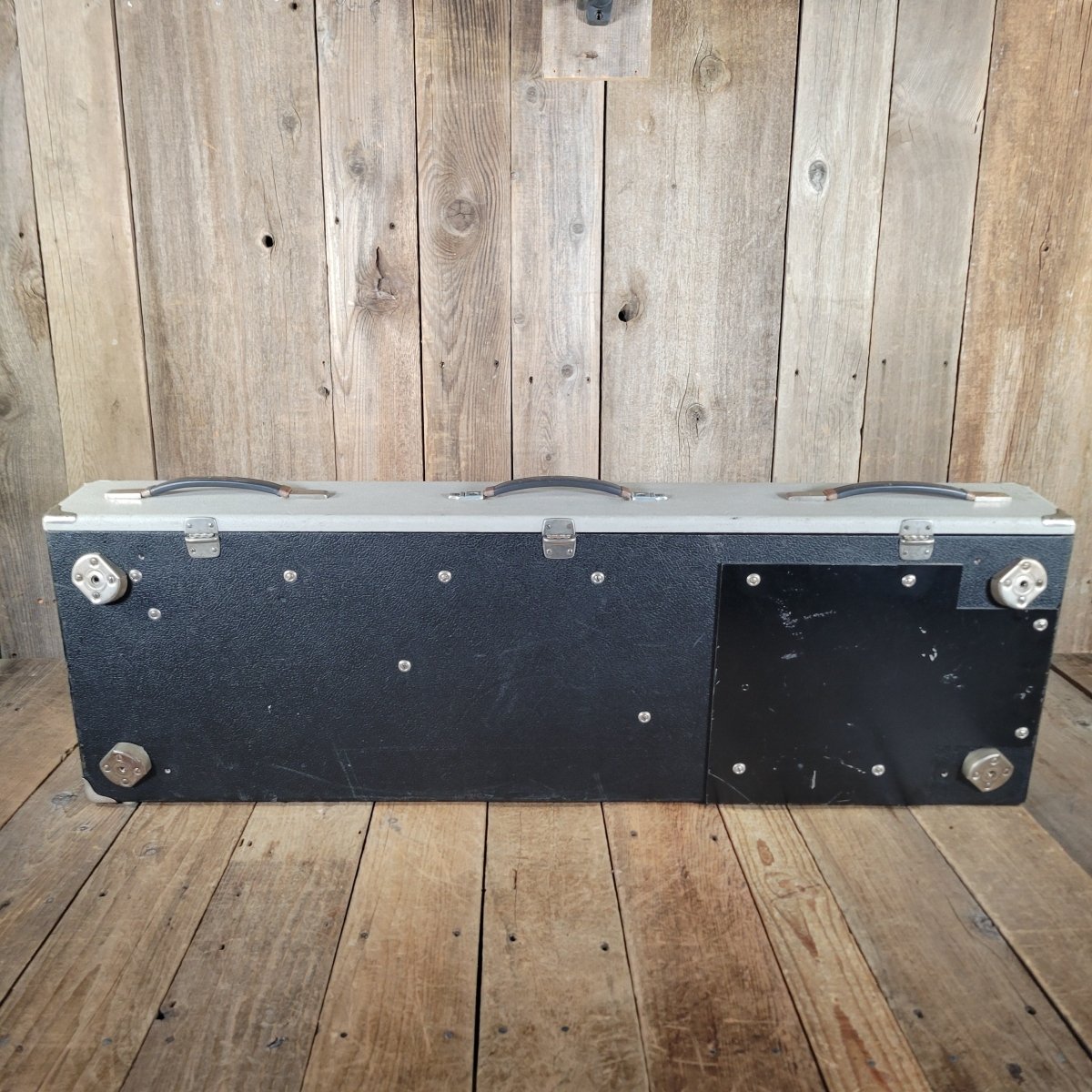 Hohner Clavinet D6 – Vintage 1970s Funk Keyboard | Original Classic Electric Clav - Mahar's Vintage Guitars