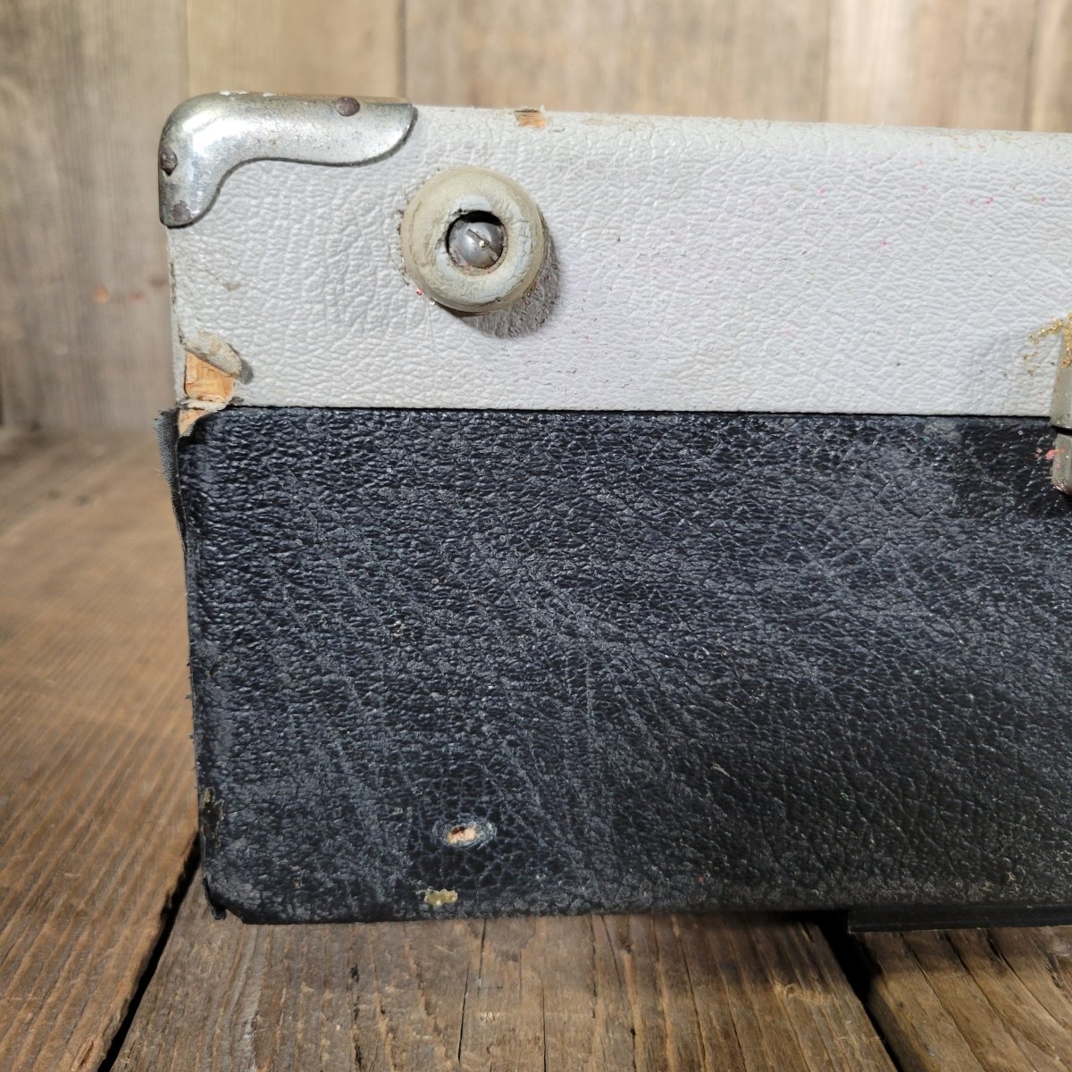 Hohner Clavinet D6 – Vintage 1970s Funk Keyboard | Original Classic Electric Clav - Mahar's Vintage Guitars