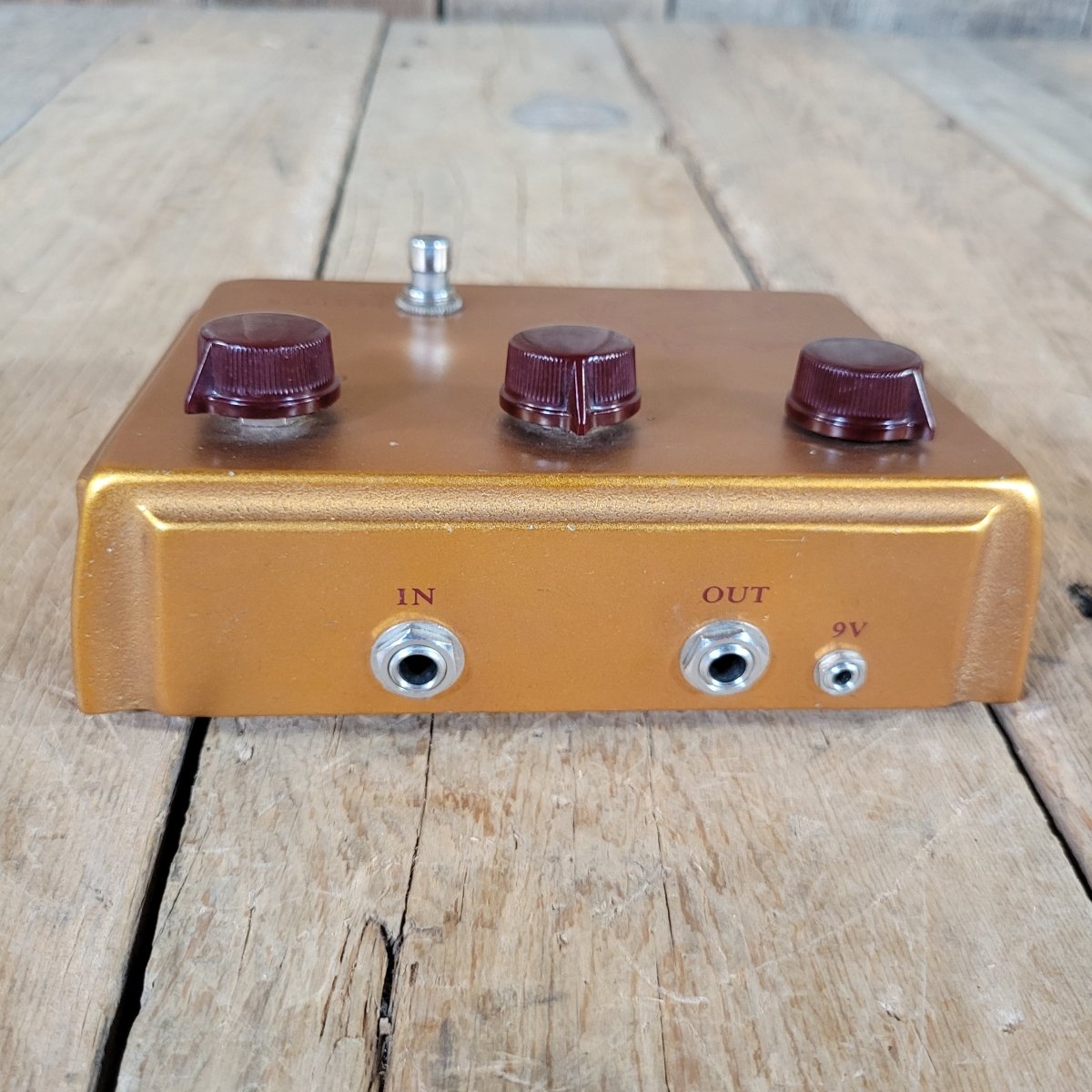 Klon Centaur Gold Horsie Short Tail 2000 with original paperwork - Mahar's Vintage Guitars