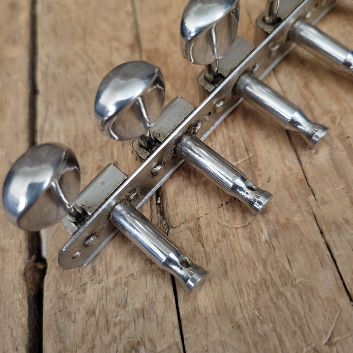 Kluson Deluxe 6 In Line Strip Tuners Tuning Machines Lefty or Treble Side of 12 String 1960s - Mahar's Vintage Guitars