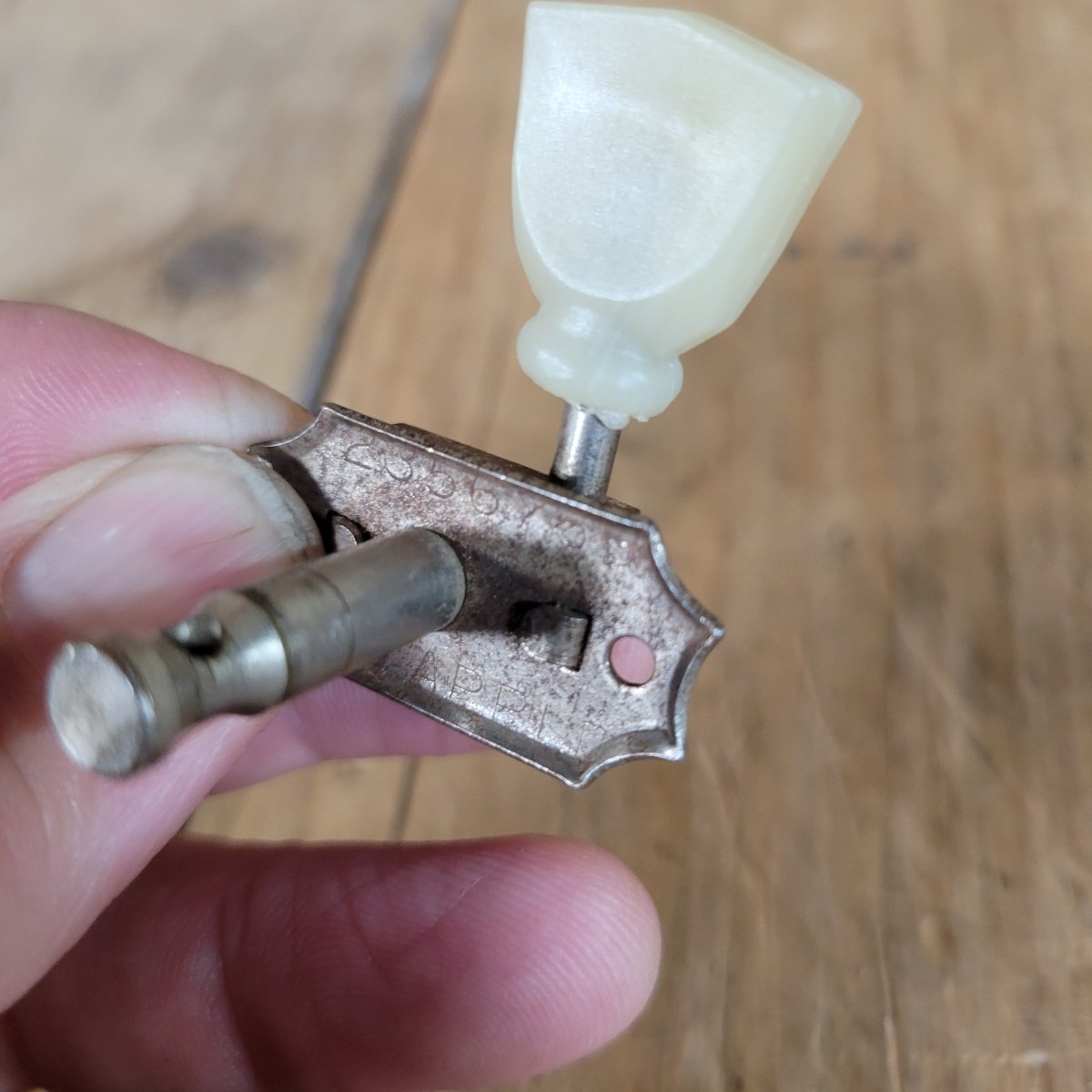 Kluson Deluxe Single Line Single Ring Tuner 1947 - 1952 Gibson ES Les Paul Burst - Mahar's Vintage Guitars