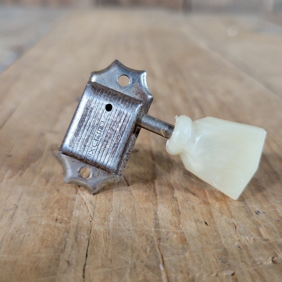 Kluson Deluxe Single Line Single Ring Tuner 1947 - 1952 Gibson Les Paul Burst ES - Mahar's Vintage Guitars