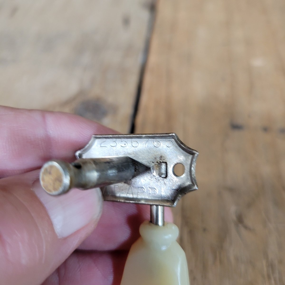 Kluson Deluxe Single Line Single Ring Tuner 1947 - 1952 Gibson Les Paul Burst ES - Mahar's Vintage Guitars