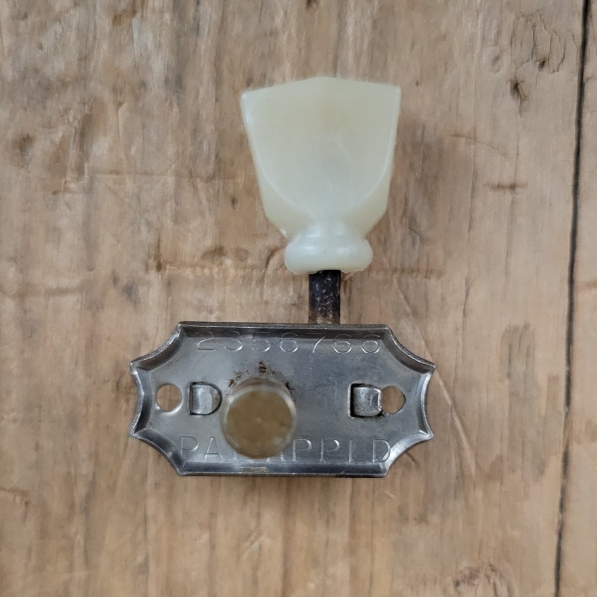 Kluson Single Ring No Line Tuner 1954 - 56 Gibson Les Paul ES 1954 1956 1955 - Mahar's Vintage Guitars