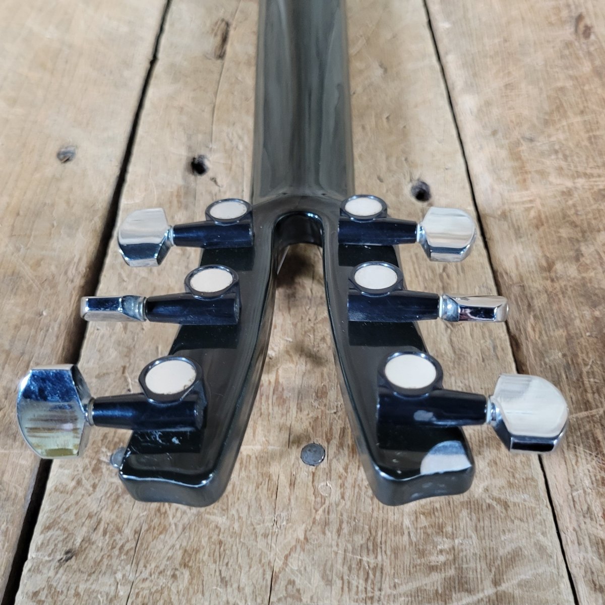 Kramer 350G 1979 – Black Finish, Aluminum Neck, Vintage USA Electric Guitar - Mahar's Vintage Guitars