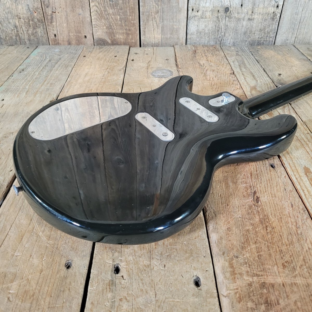 Kramer 350G 1979 – Black Finish, Aluminum Neck, Vintage USA Electric Guitar - Mahar's Vintage Guitars