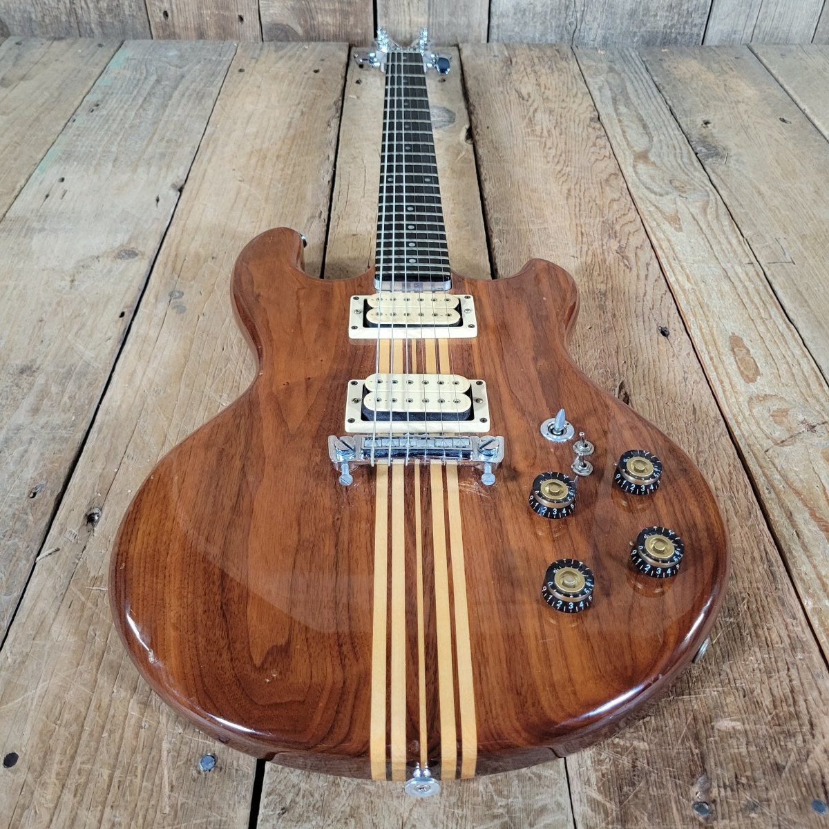 Kramer DMZ 2000 – 1979 Vintage Aluminum Neck Guitar, 100% Original w/ Case - Mahar's Vintage Guitars