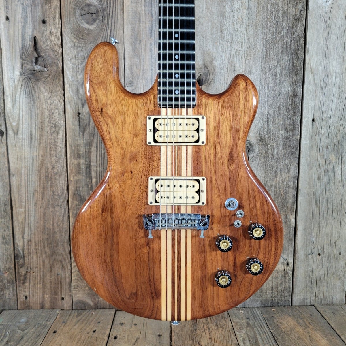 Kramer DMZ 2000 – 1979 Vintage Aluminum Neck Guitar, 100% Original w/ Case - Mahar's Vintage Guitars