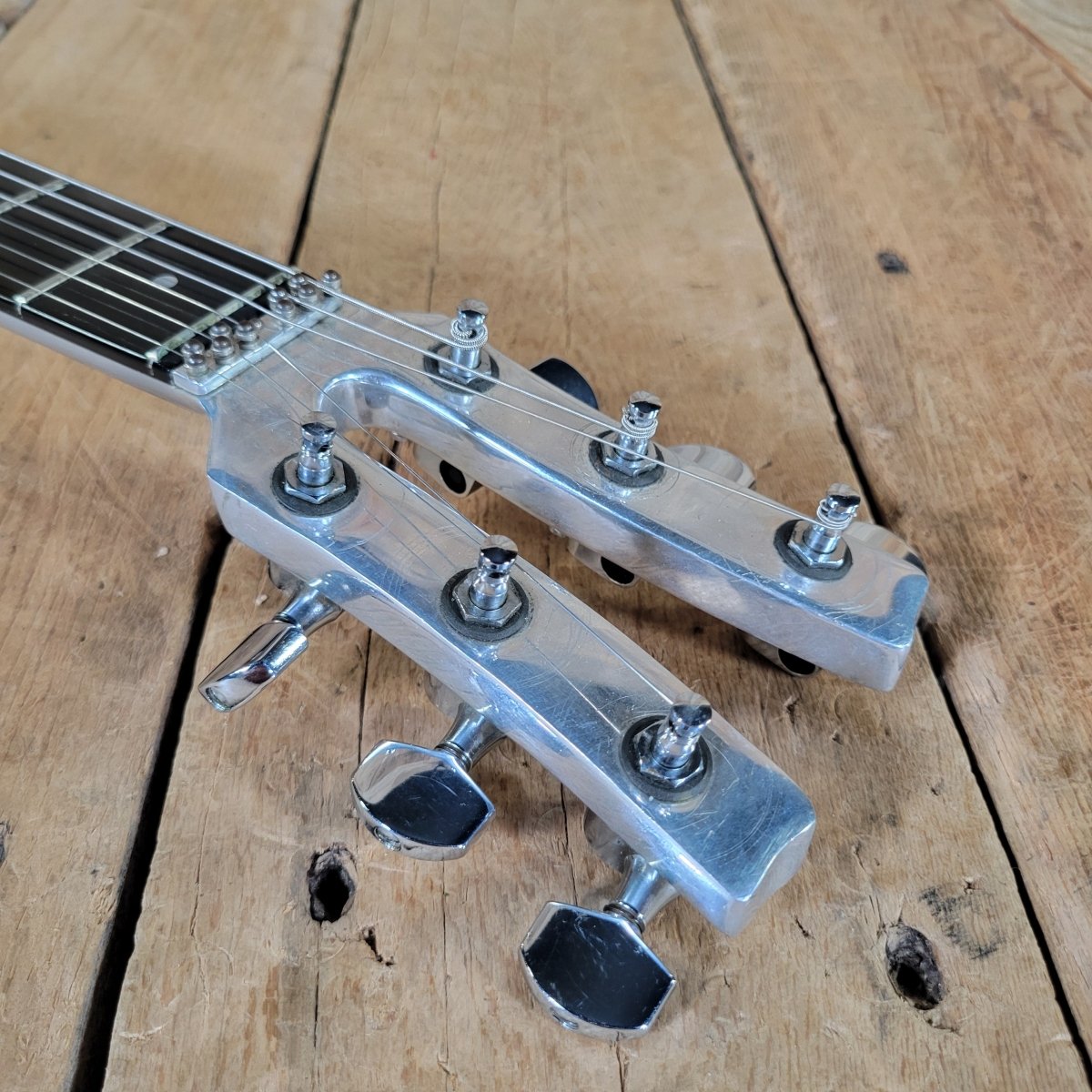 Kramer DMZ 2000 – 1979 Vintage Aluminum Neck Guitar, 100% Original w/ Case - Mahar's Vintage Guitars