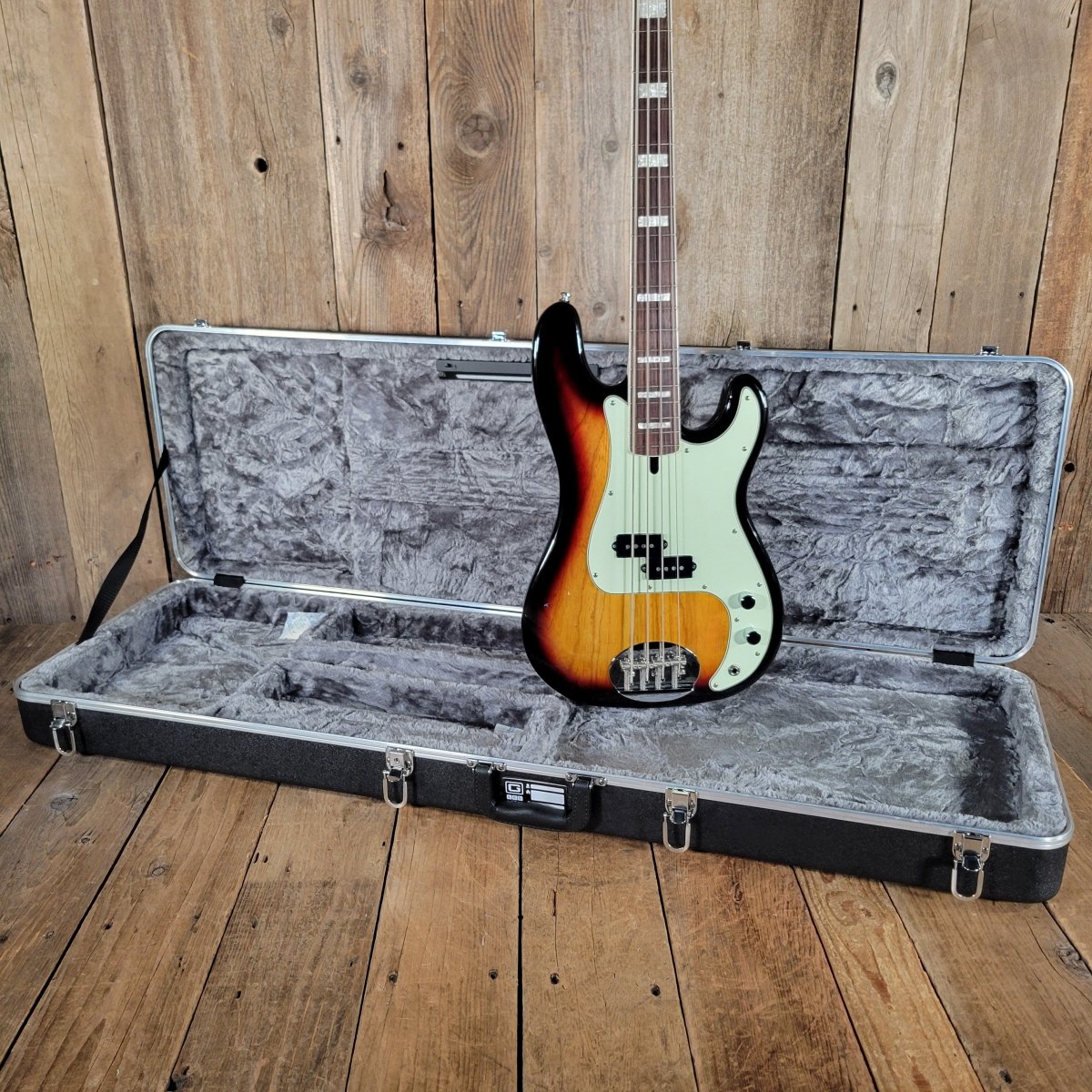 Lakland Skyline 44 - 64 – Vintage - Inspired Precision Bass with Drop D tuner & New Case 2014 - Mahar's Vintage Guitars