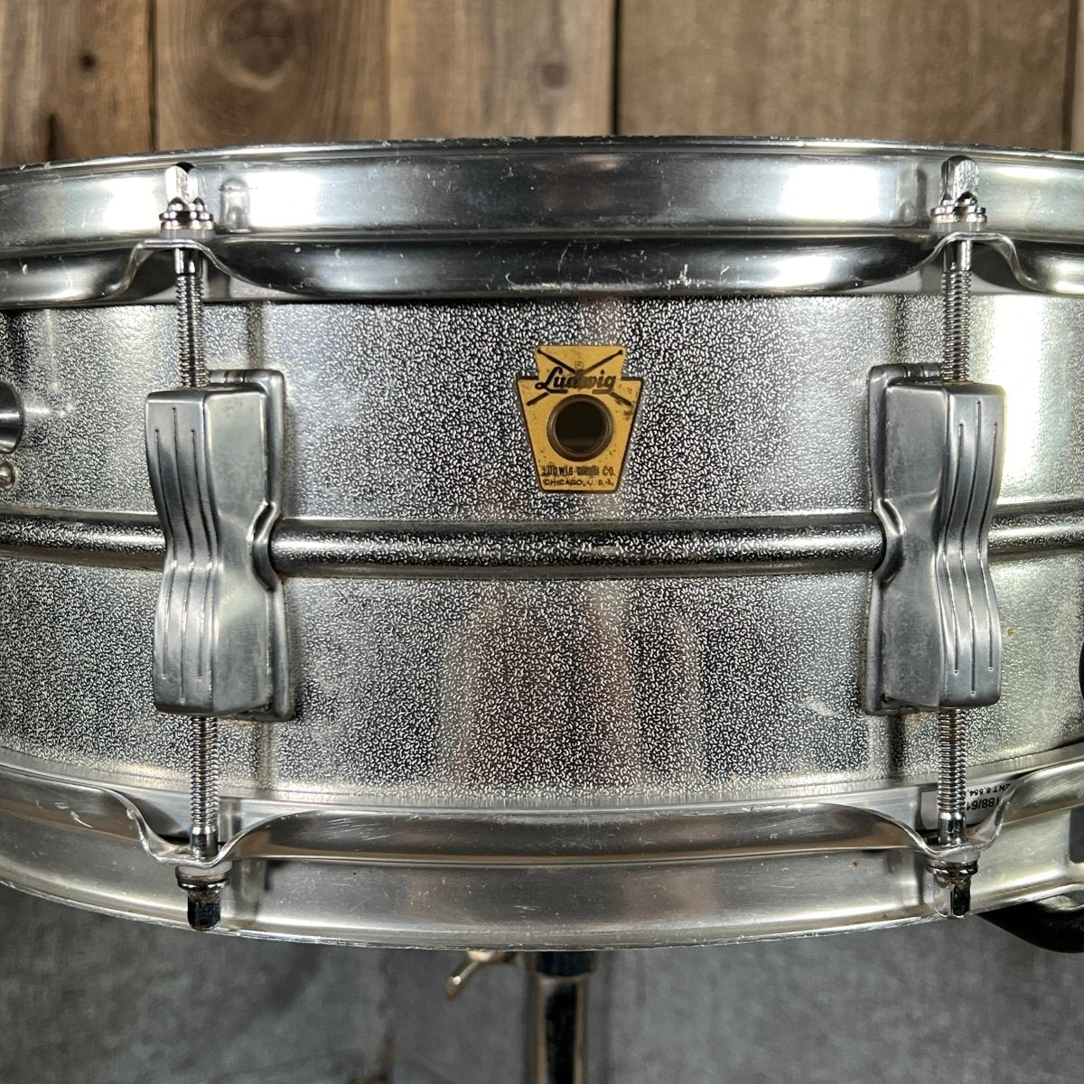 Ludwig Acrolite All Aluminum 1963 No Serial Keystone Badge Near Mint - Mahar's Vintage Guitars