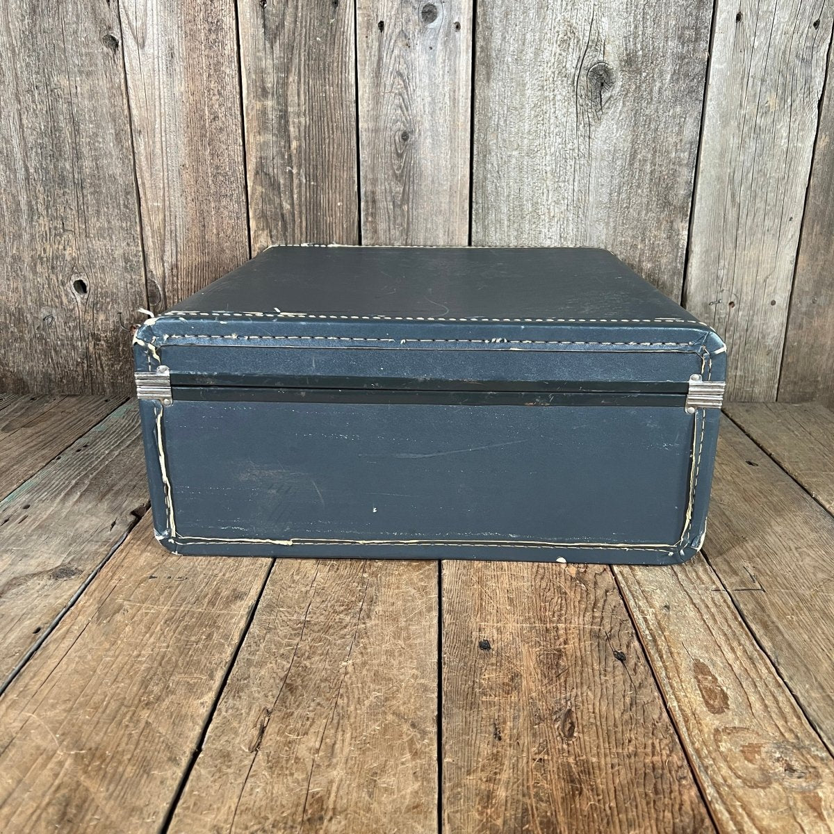 Ludwig Acrolite All Aluminum 1963 No Serial Keystone Badge Near Mint - Mahar's Vintage Guitars