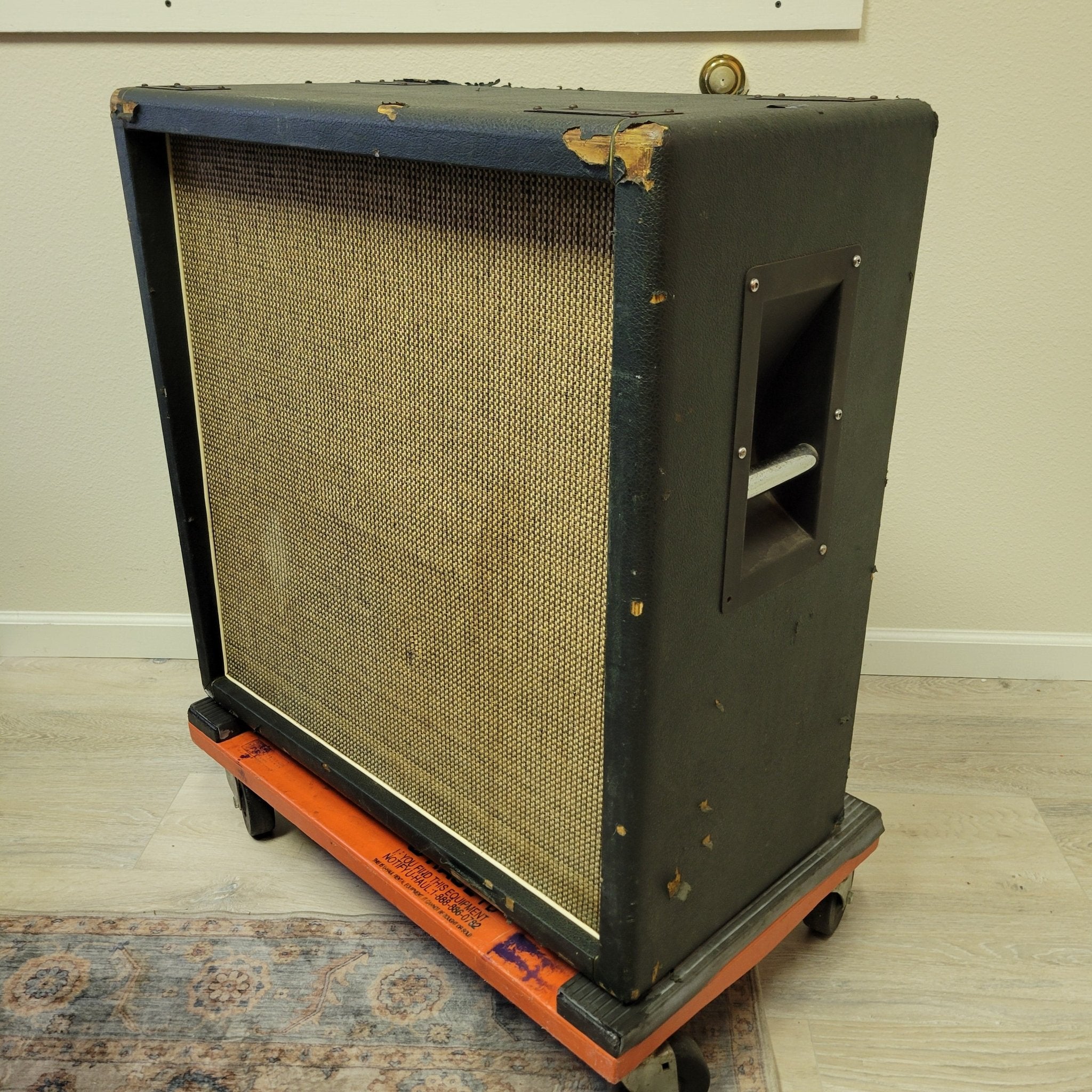 Marshall 1960b 4x12 Cabinet 1968 With Original Vintage Celestion G12M Greenback T1511 Speakers - Mahar's Vintage Guitars