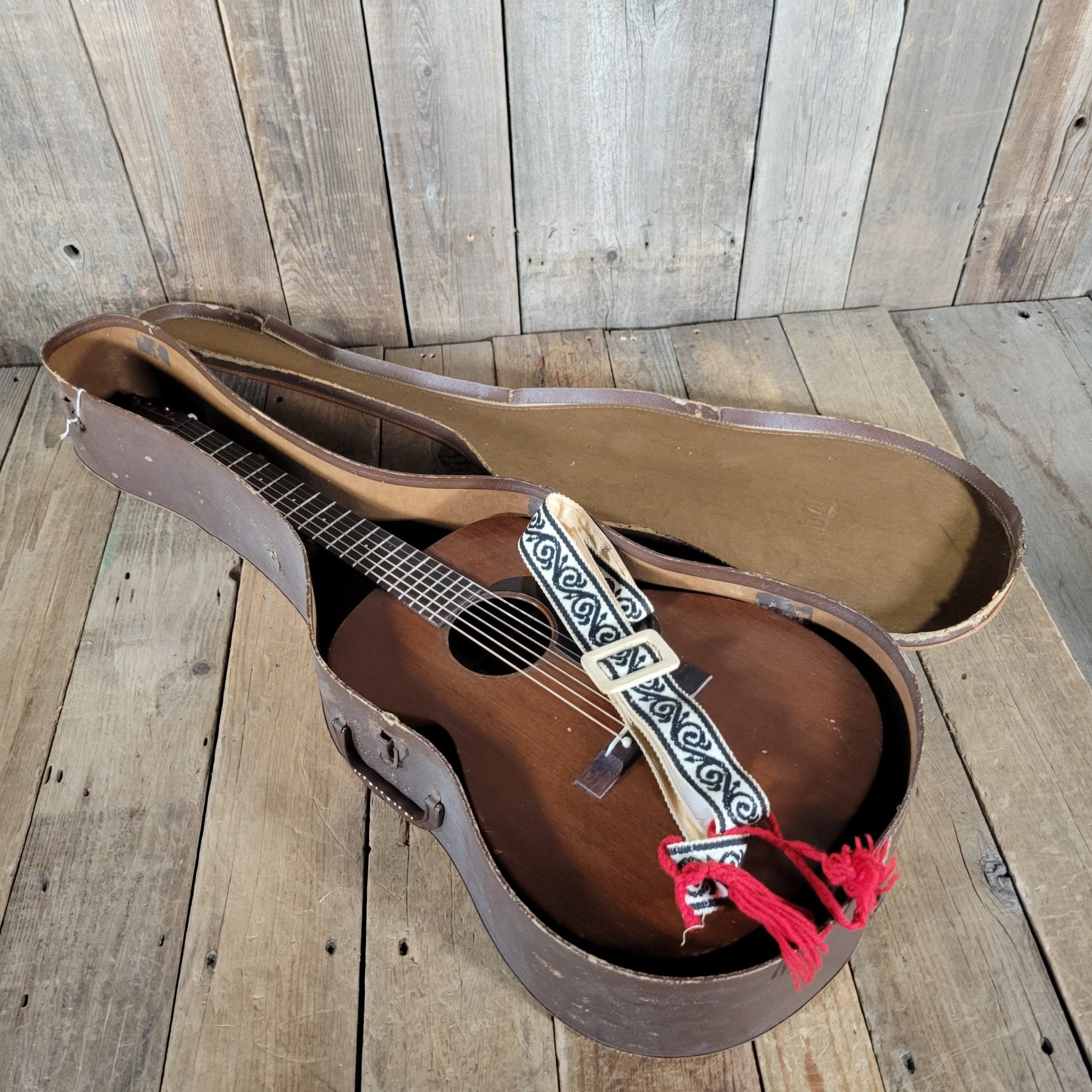 Martin 0 - 15 1951 – Vintage All - Mahogany Acoustic Guitar Made in USA - Mahar's Vintage Guitars