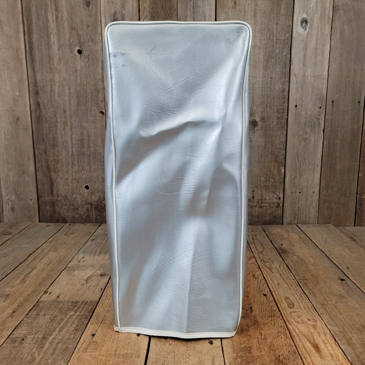 Matchless 4x10 Cabinet Cover Sampson Era Silver with White Piping - Mahar's Vintage Guitars