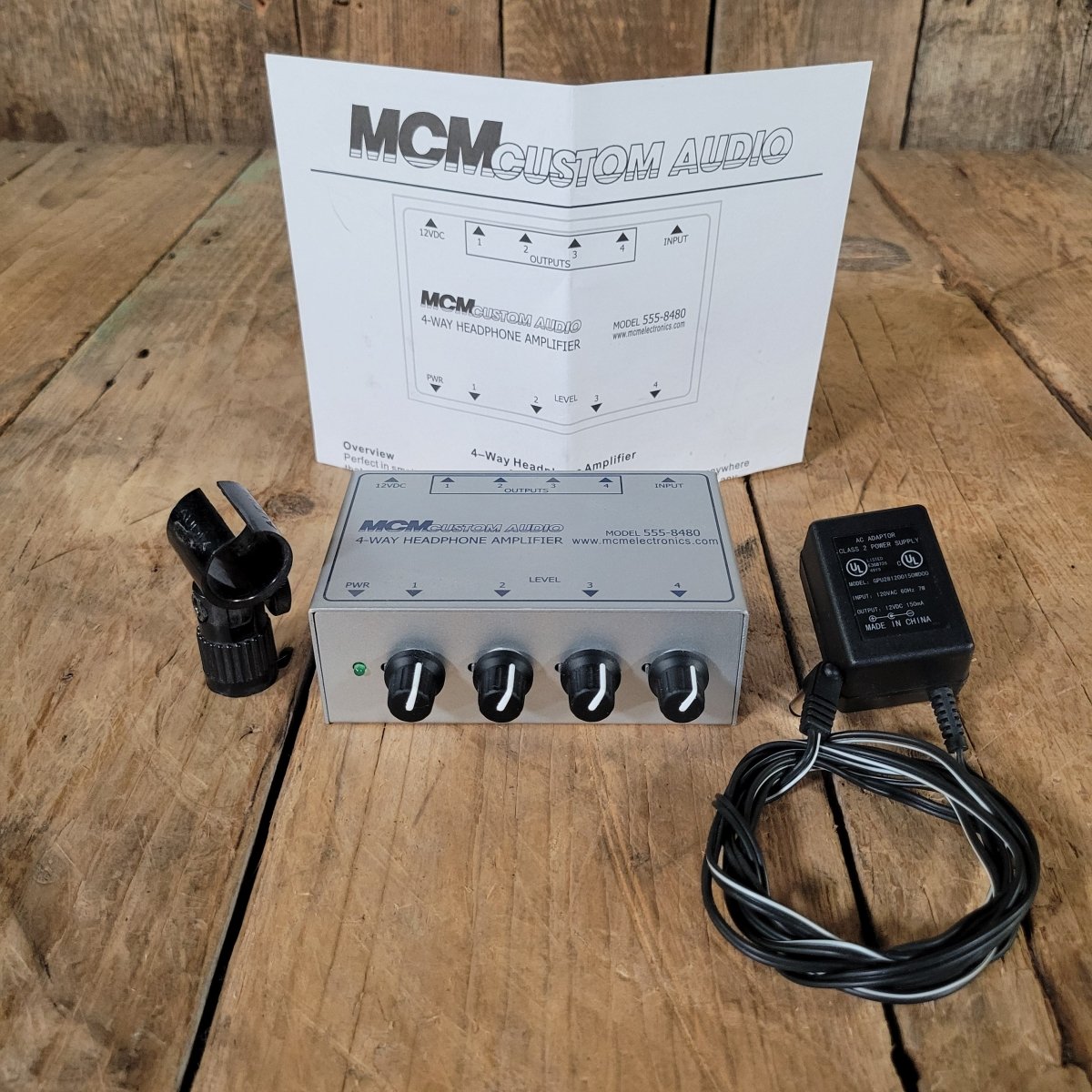 MCM Model 555 - 8480 1 in 4 out headphone amplifier with power adaptor - Mahar's Vintage Guitars