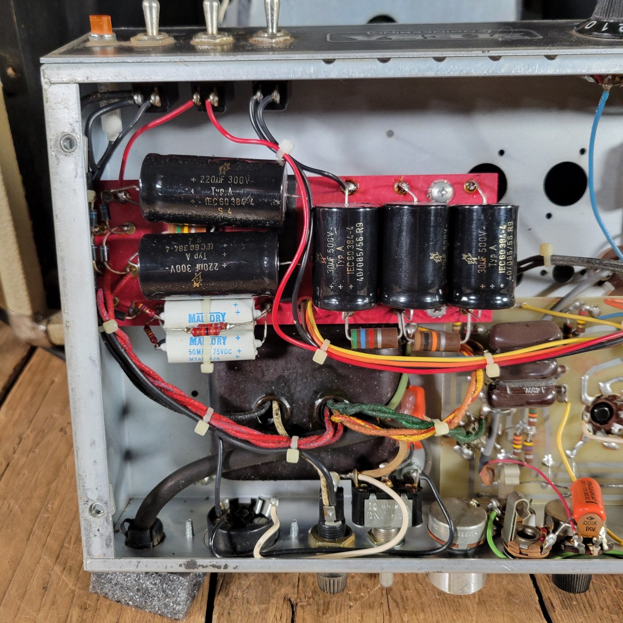 Mesa Boogie Mark I White Tolex 2 - Channel 100 - Watt 1x12 1978 - Mahar's Vintage Guitars