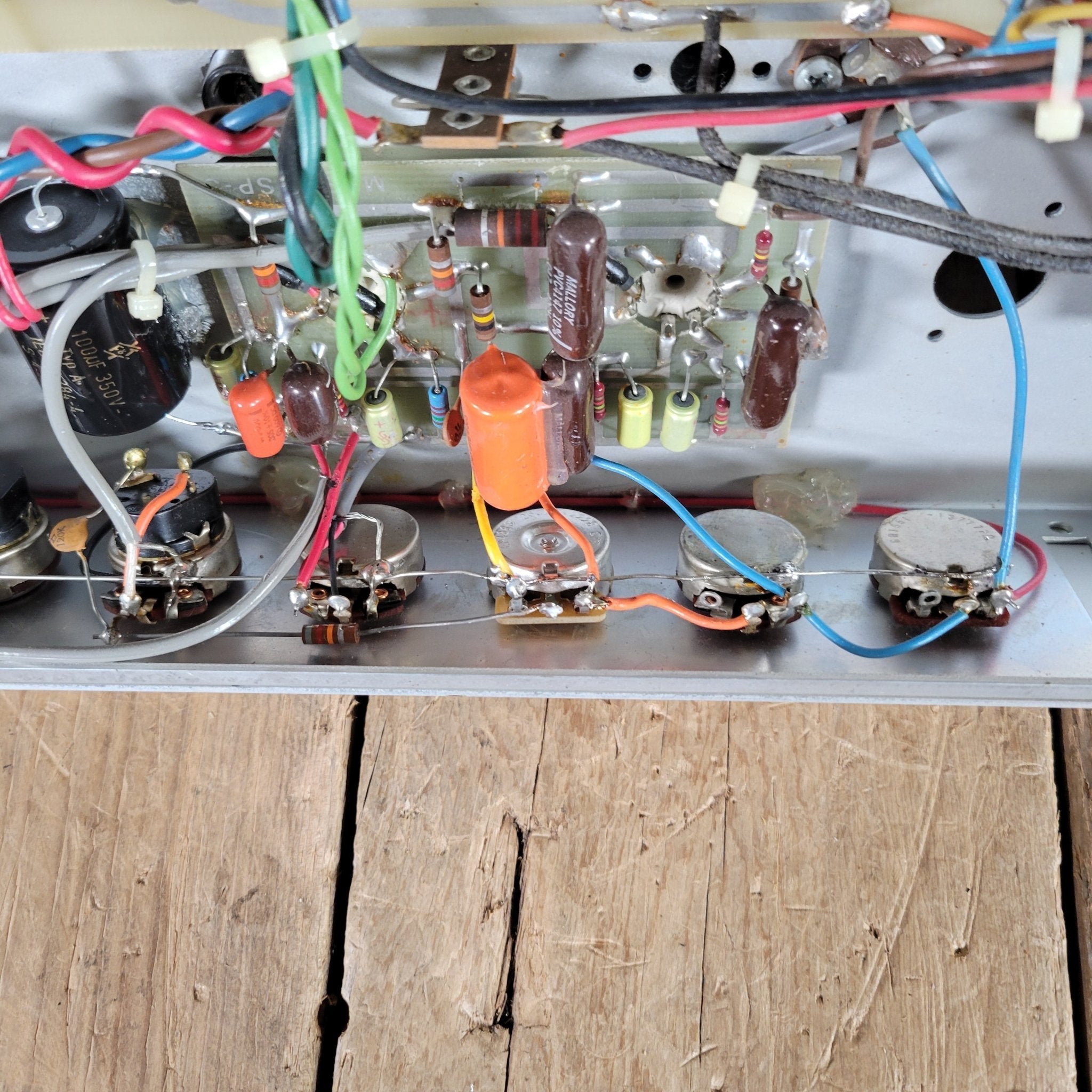 Mesa Boogie Mark I White Tolex 2 - Channel 100 - Watt 1x12 1978 - Mahar's Vintage Guitars